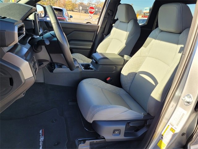 Used 2025 Toyota Tacoma SR5 image 8
