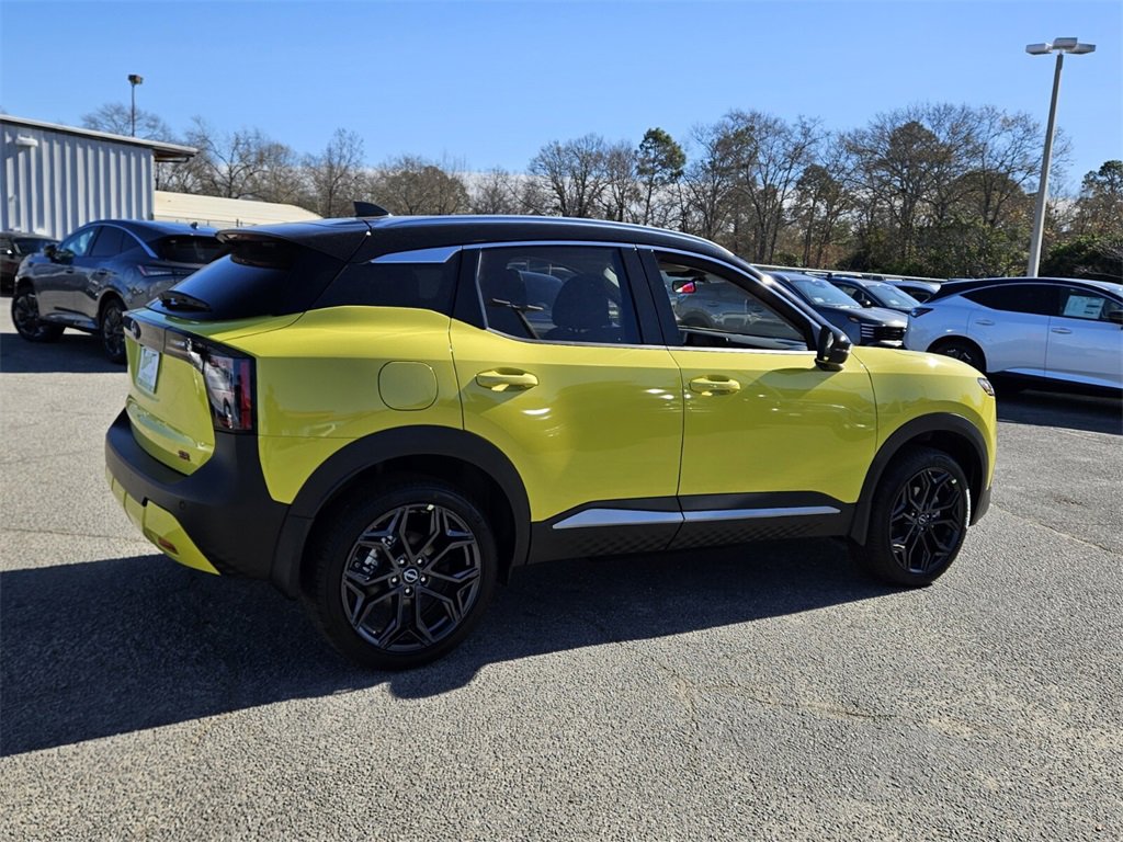 New 2026 Nissan Kicks SR image 12