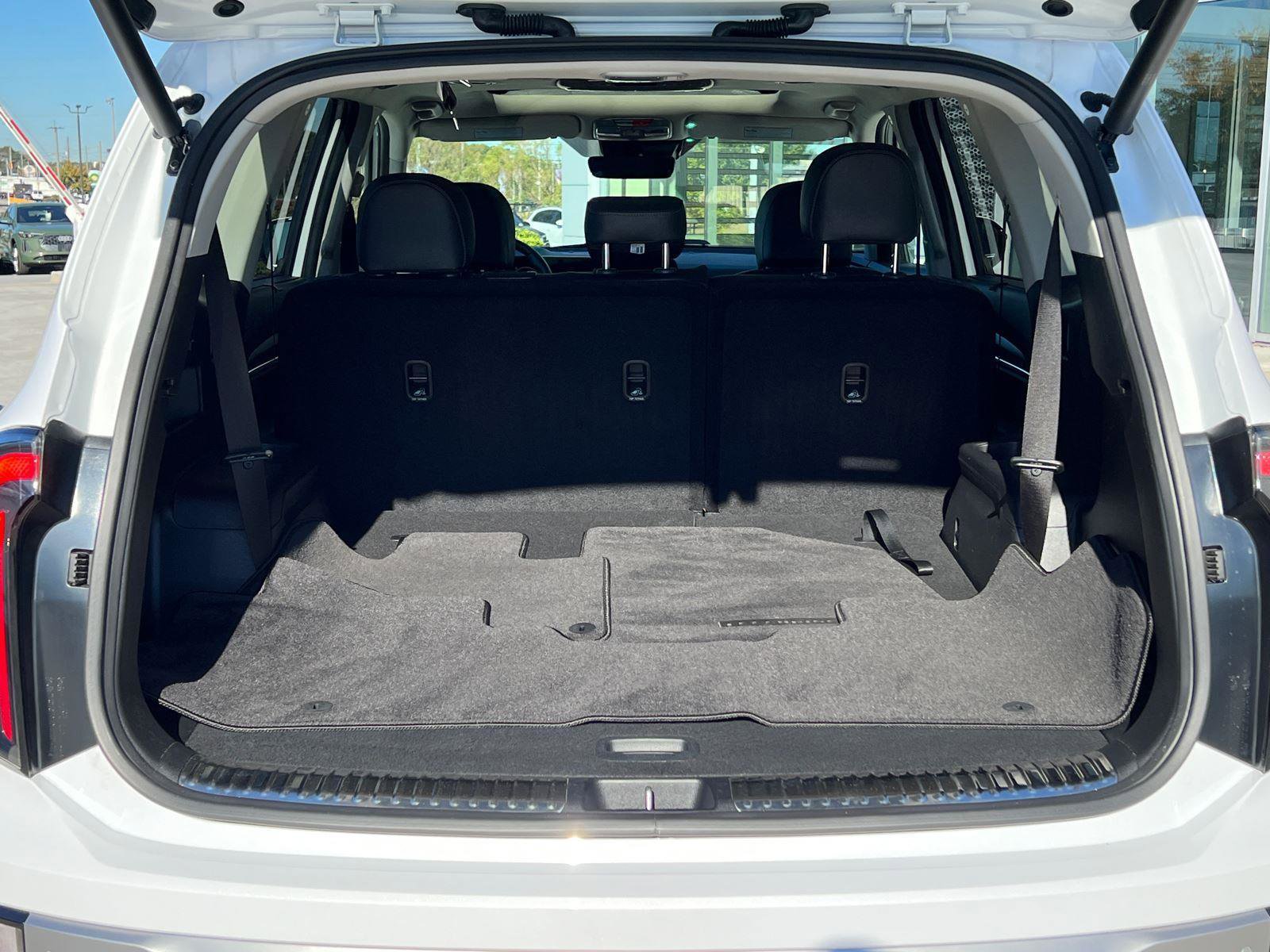 Used 2025 Kia Telluride SX image 18