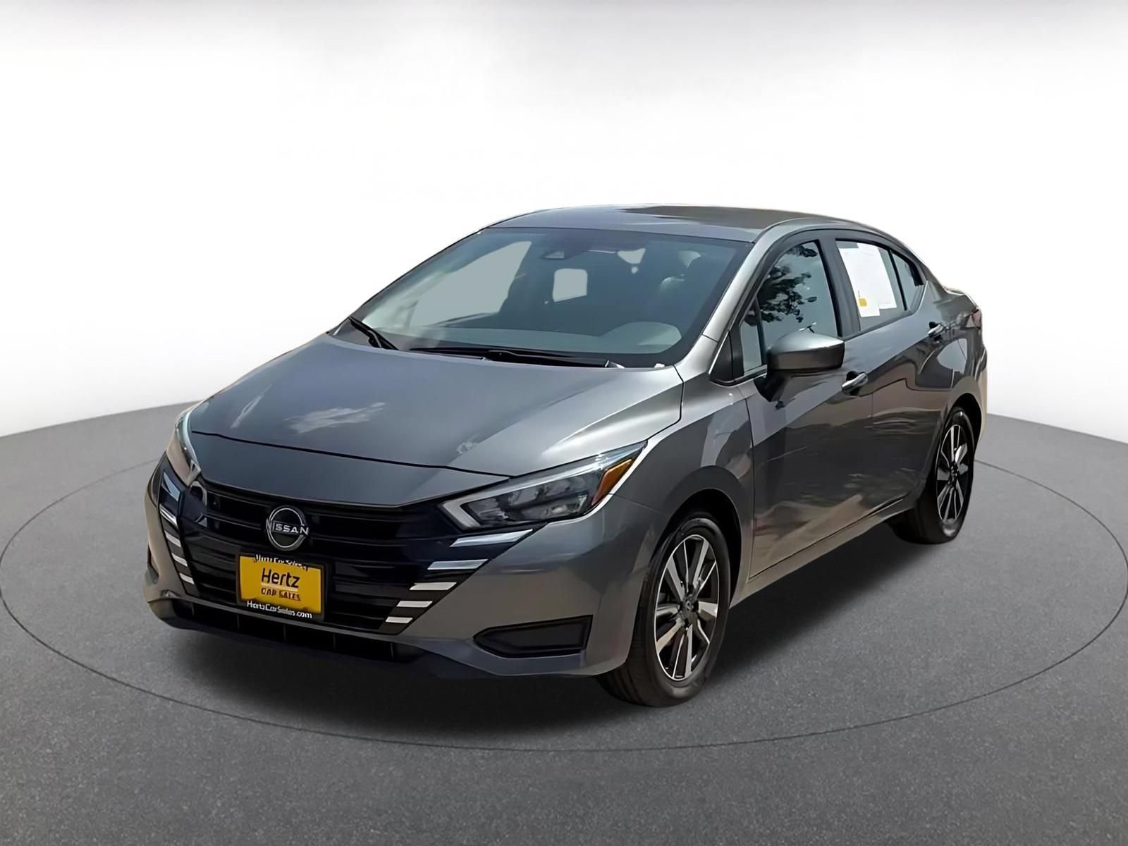 Used 2025 Nissan Versa SV FWD image 5