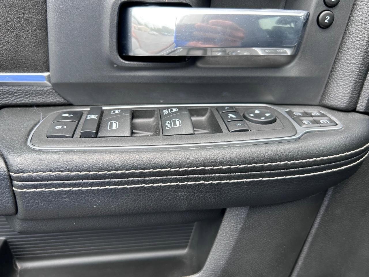 Used 2024 RAM 2500 Laramie w/ Sport Appearance Package image 24