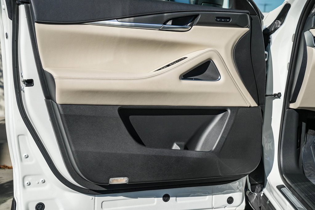 Certified 2025 INFINITI QX60 Luxe w/ Vision Package image 19