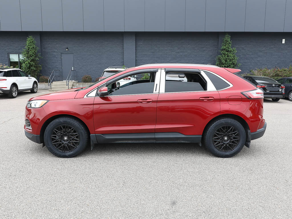 Used 2020 Ford Edge SEL FWD image 2