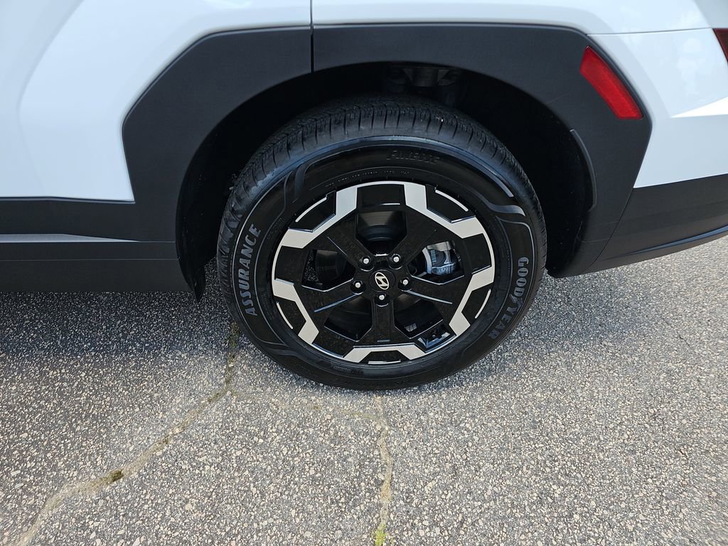 Certified 2025 Hyundai Santa Fe SE FWD image 27
