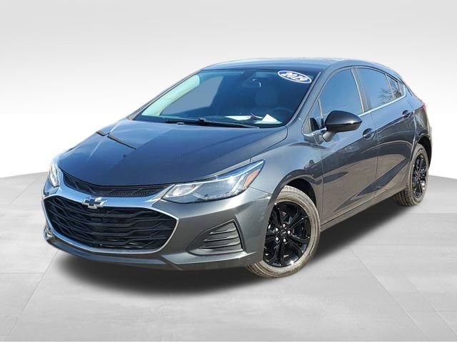 Used 2019 Chevrolet Cruze LT image 1