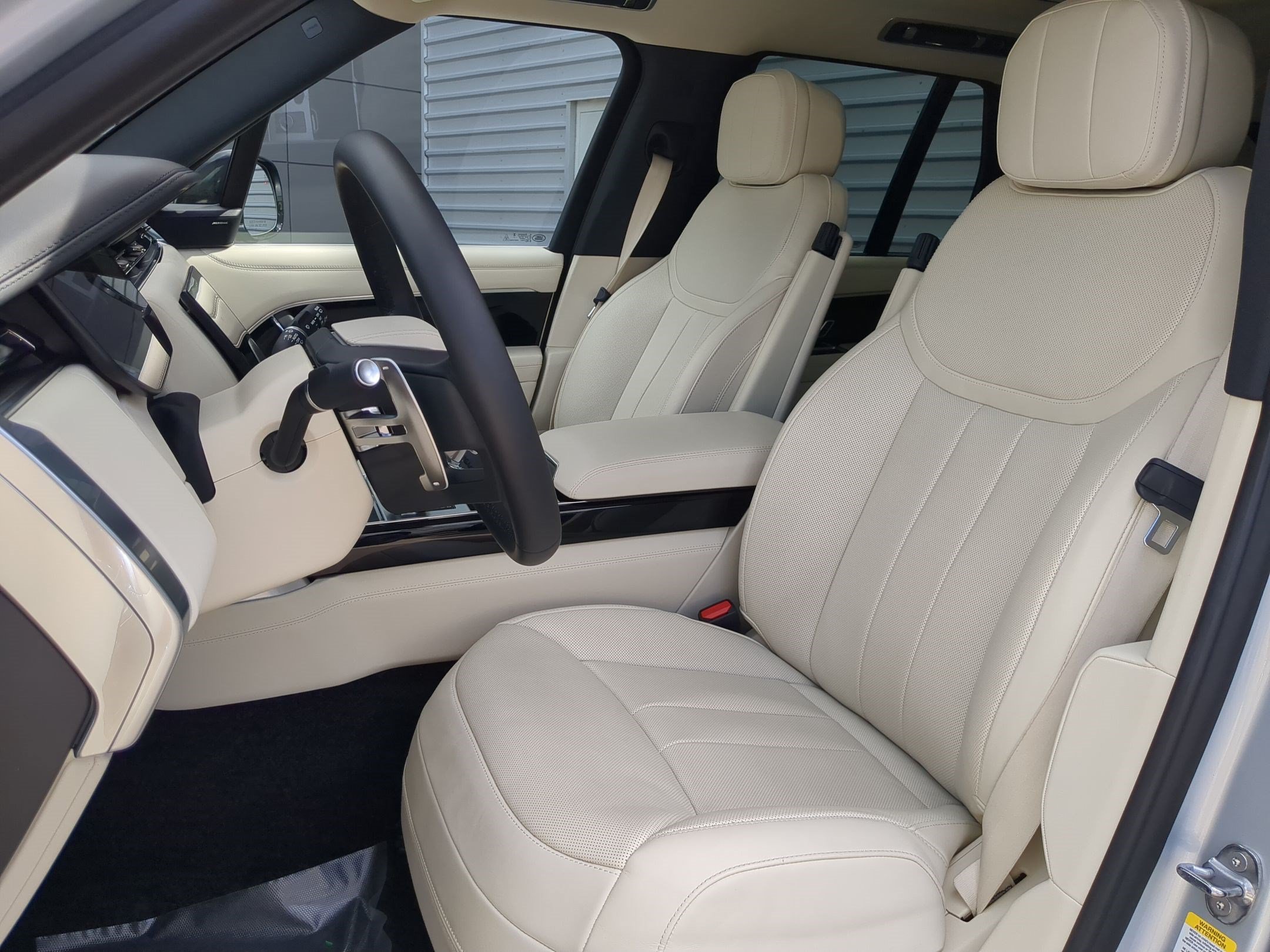 Used 2023 Land Rover Range Rover SE AWD/4WD image 27