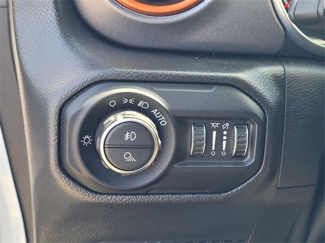 Used 2022 Jeep Gladiator Mojave w/ Trailer Tow Package image 26