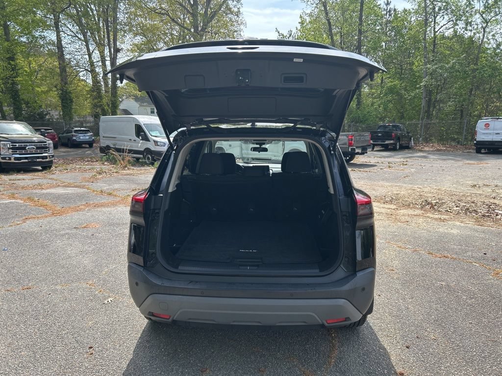 Used 2023 Nissan Rogue S AWD/4WD image 28