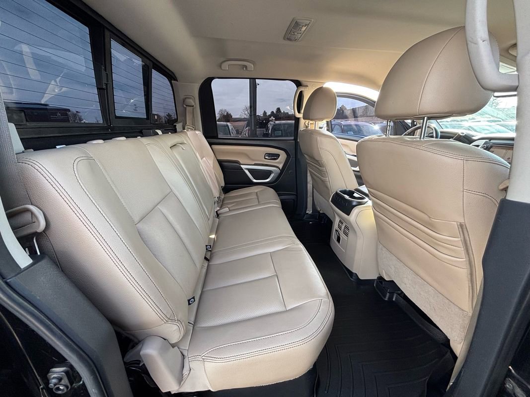 Used 2016 Nissan Titan SL image 22
