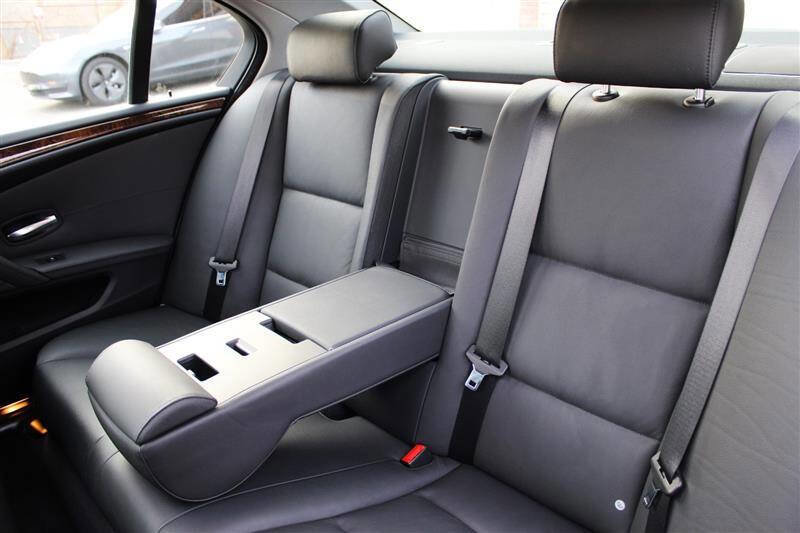 Used 2008 BMW 528xi Sedan image 27