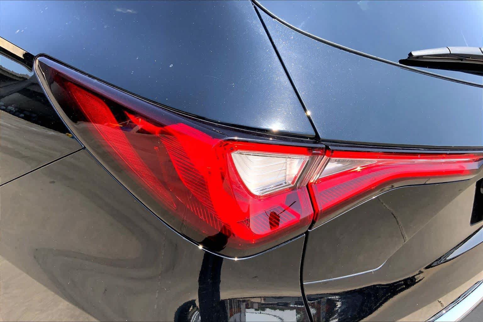 Used 2024 Acura MDX w/ Technology Package FWD image 29