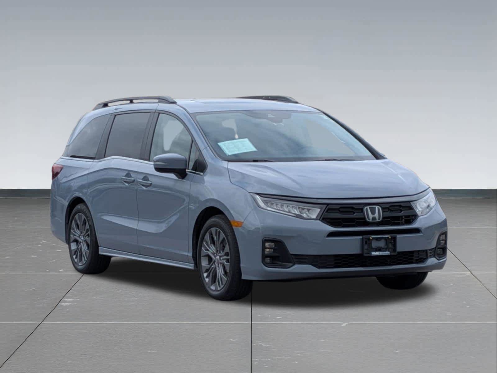 Used 2025 Honda Odyssey Touring image 8