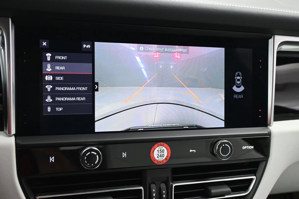 Certified 2024 Porsche Macan AWD/4WD image 15
