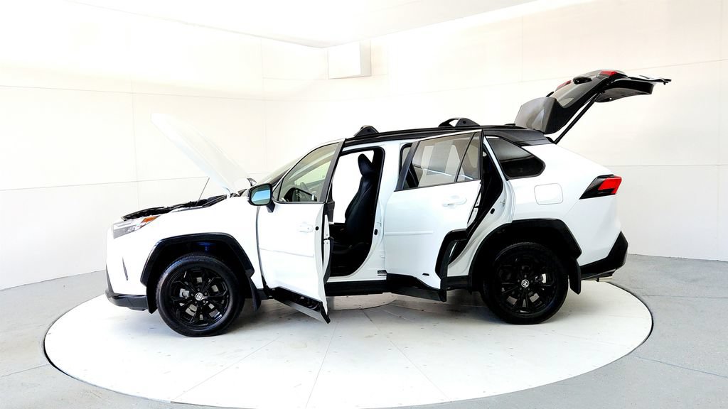 Used 2024 Toyota RAV4 XSE w/ Advanced Technology Package AWD/4WD image 10
