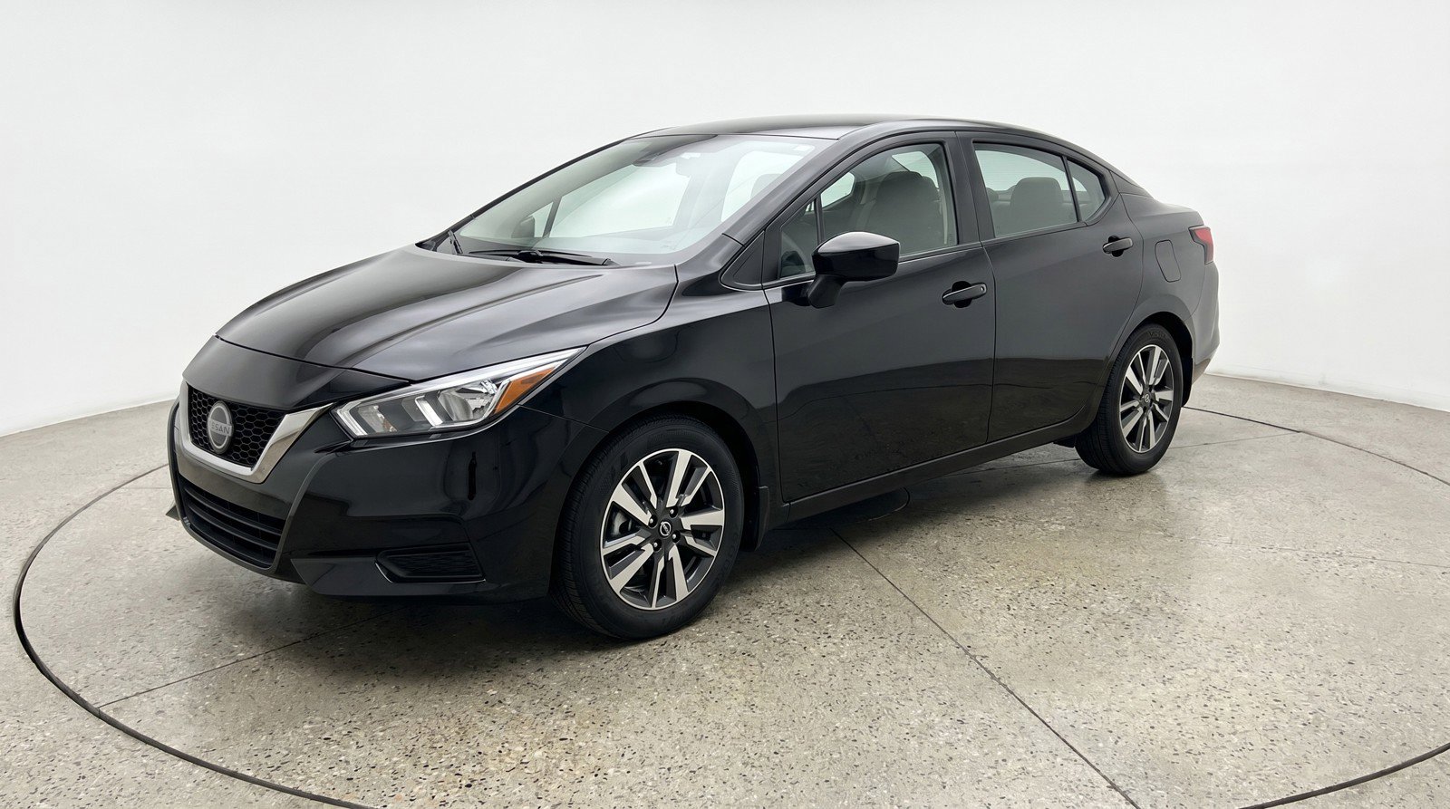 Used 2025 Nissan Versa SV FWD image 3