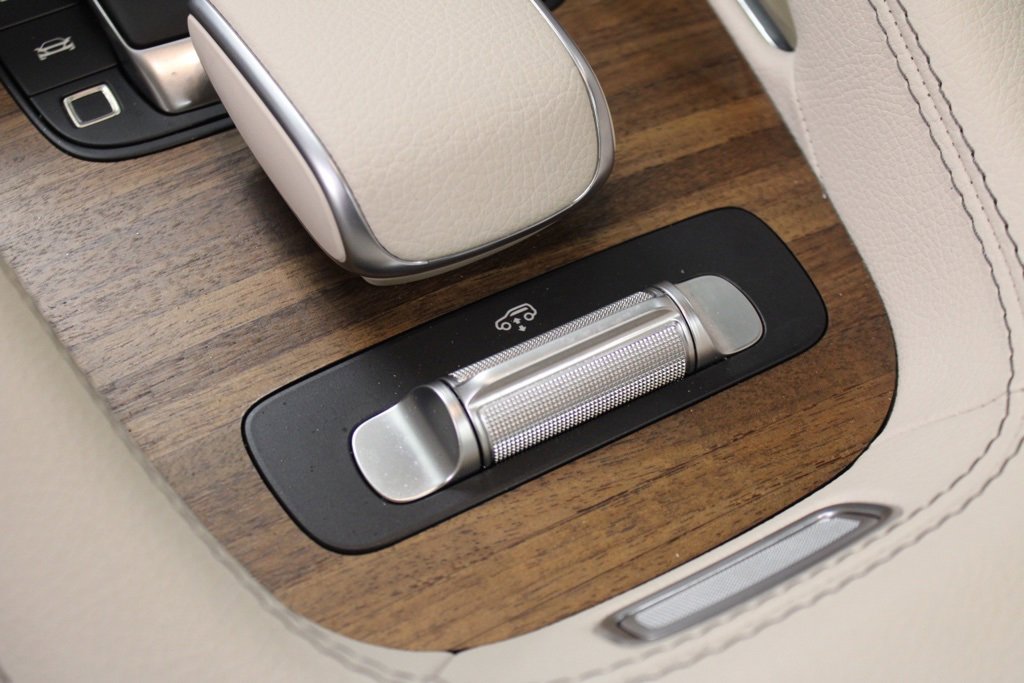 Certified 2025 Mercedes-Benz GLS 450 4MATIC image 32