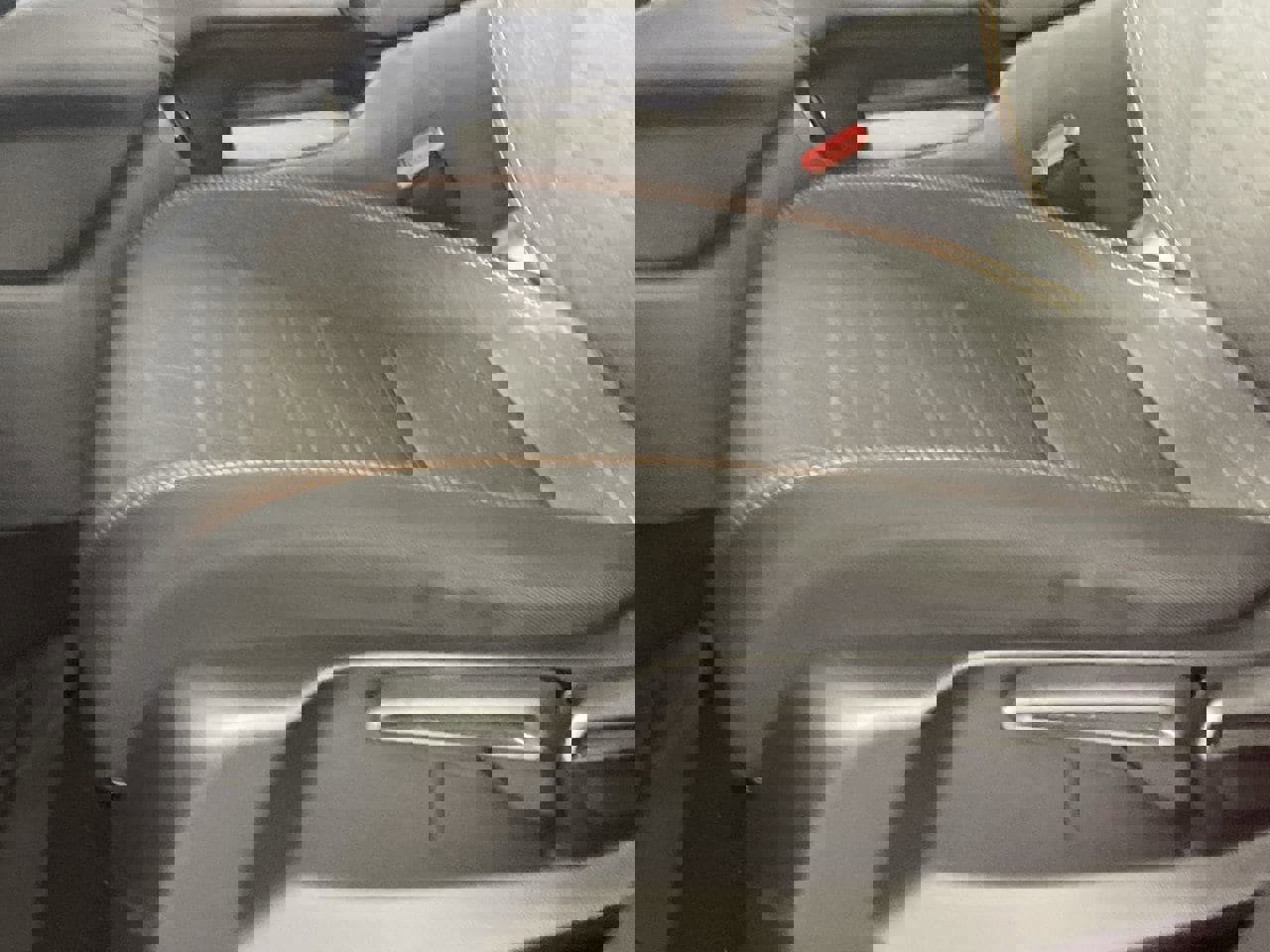 Used 2024 Honda HR-V Sport image 17