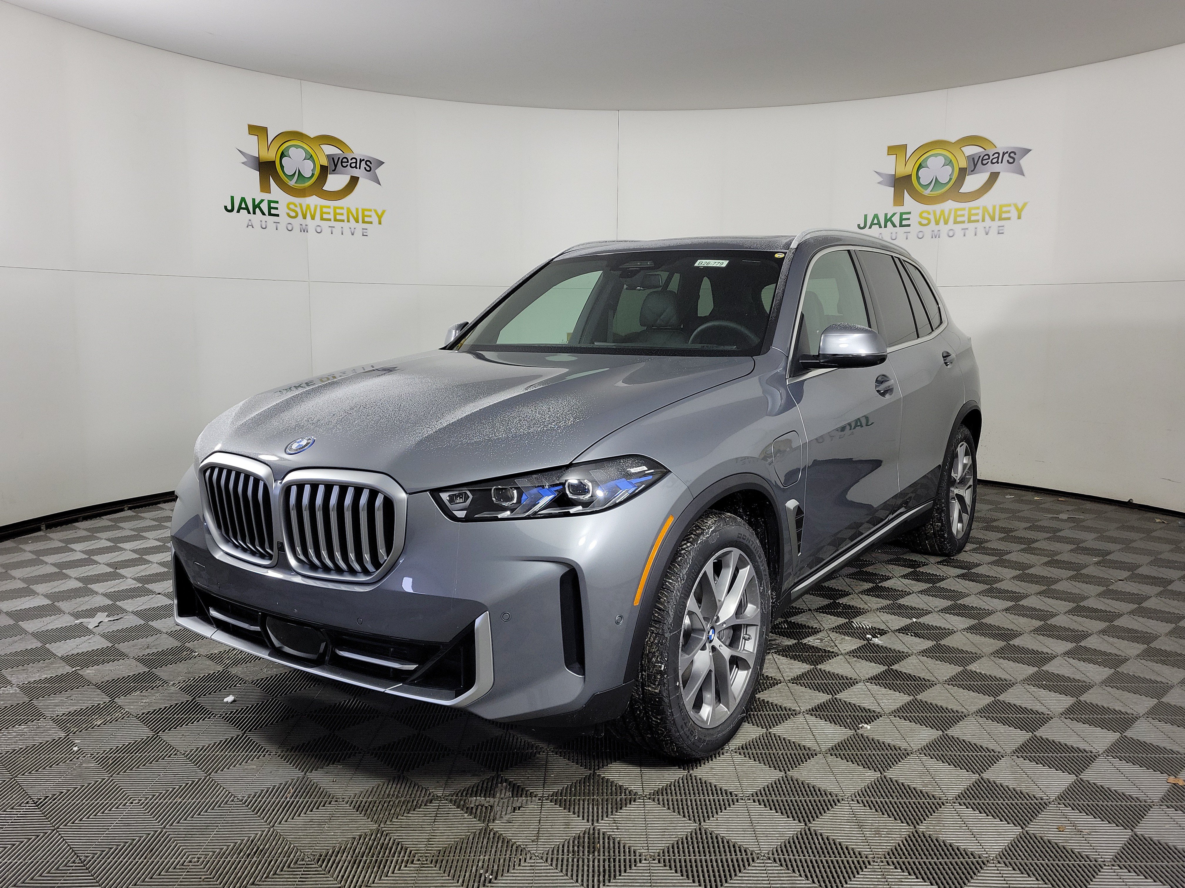 Certified 2026 BMW X5 xDrive50e AWD/4WD image 3