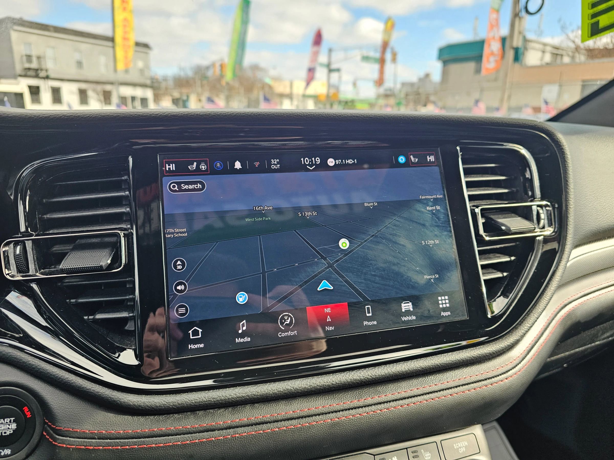 Used 2024 Dodge Durango GT image 24