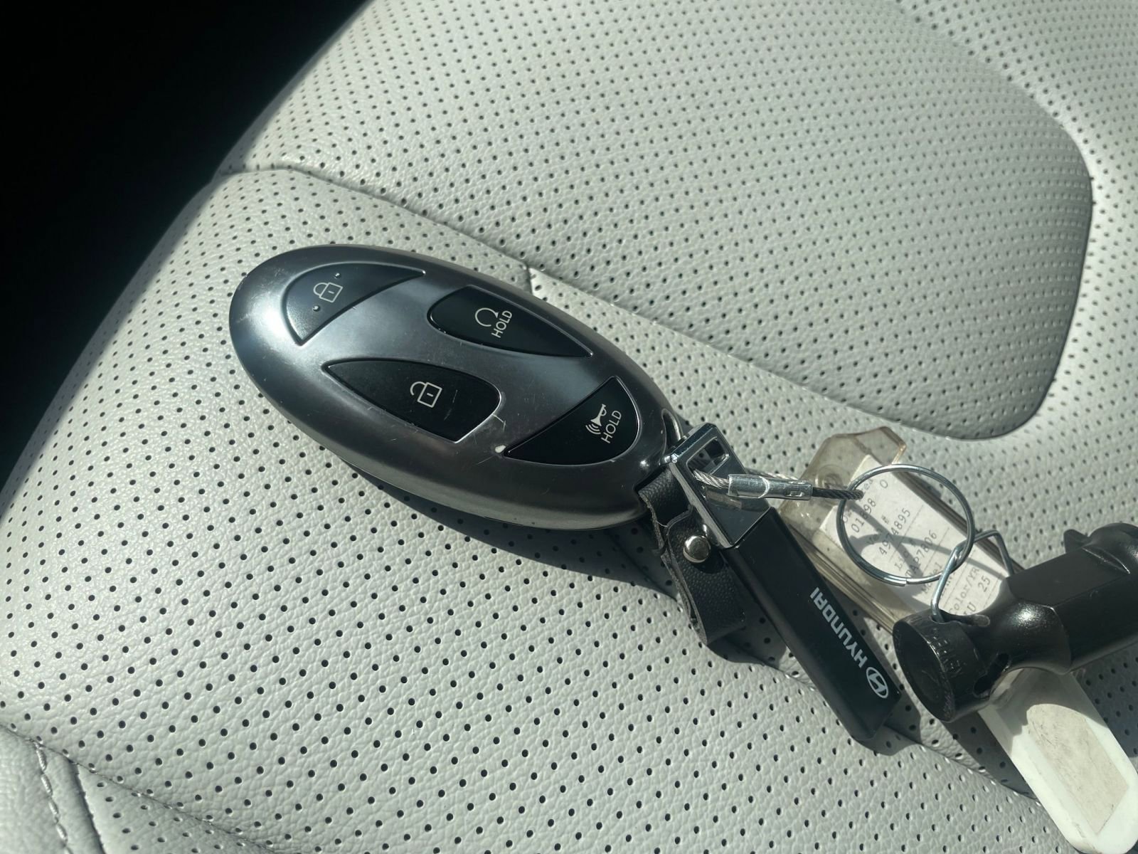 Used 2025 Hyundai Elantra Limited image 21