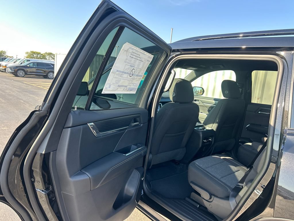 New 2026 GMC Acadia Elevation w/ Black Edition AWD/4WD image 33