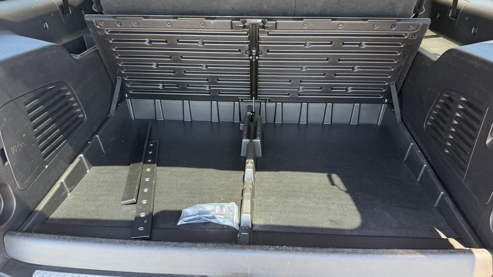 Used 2019 Cadillac Escalade ESV Luxury AWD/4WD image 8