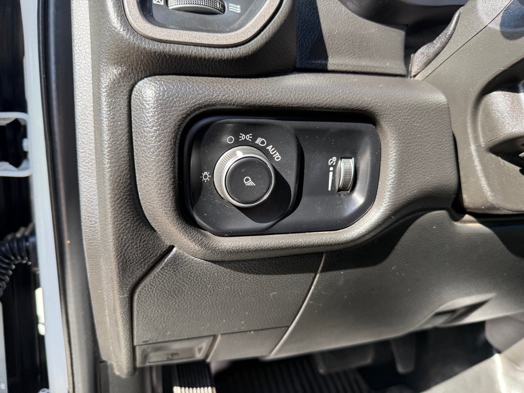 Used 2022 RAM 3500 Tradesman AWD/4WD image 20