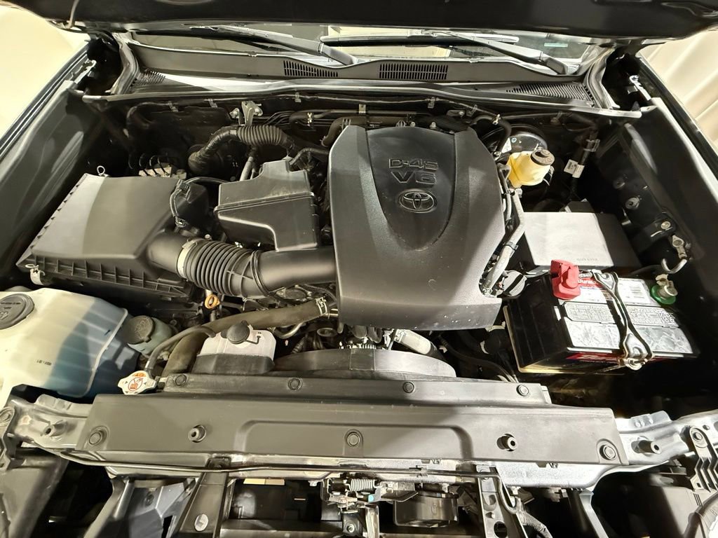 Certified 2020 Toyota Tacoma SR5 w/ Technology Package AWD/4WD image 10
