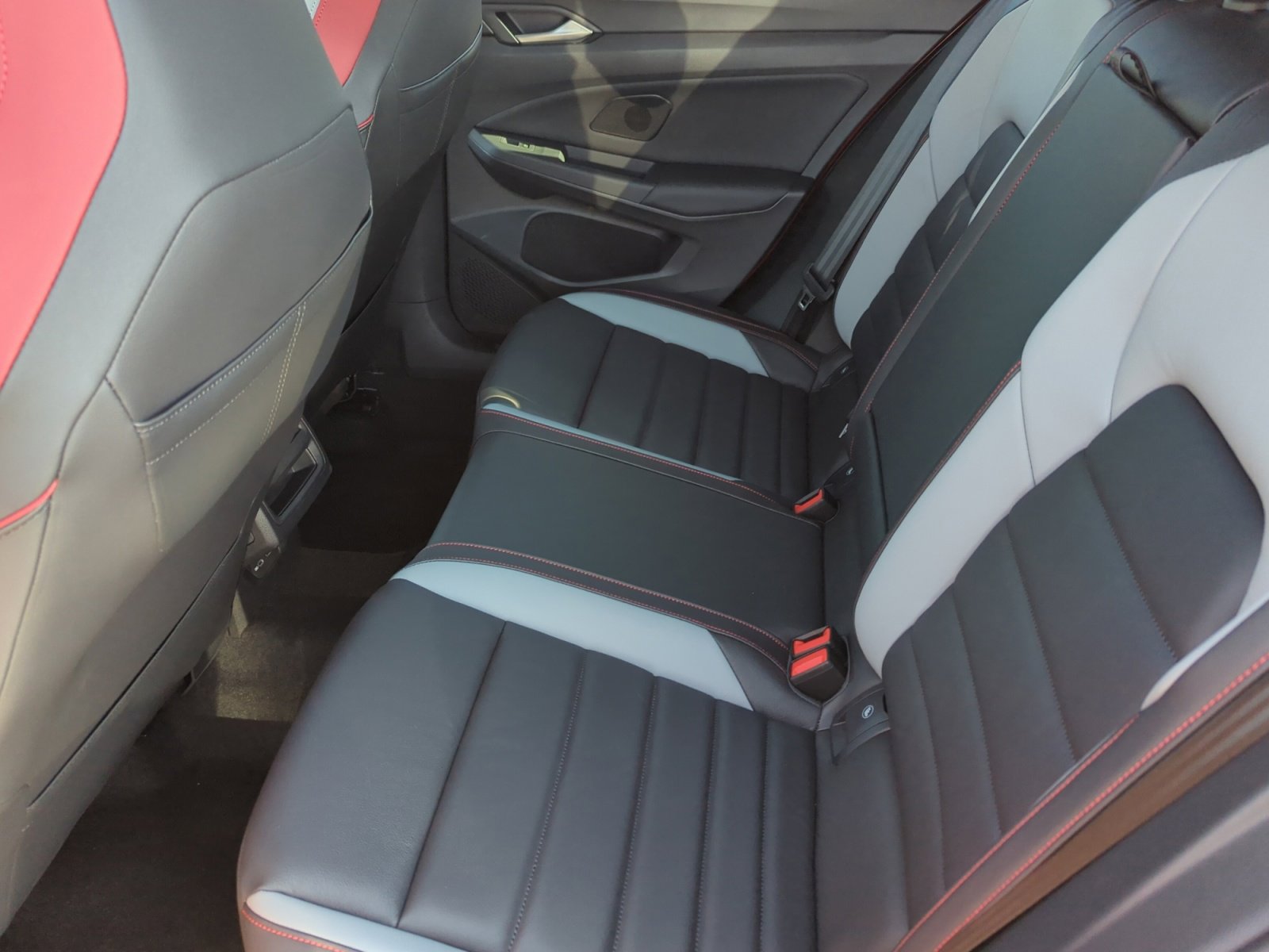 New 2025 Volkswagen GTI SE image 17