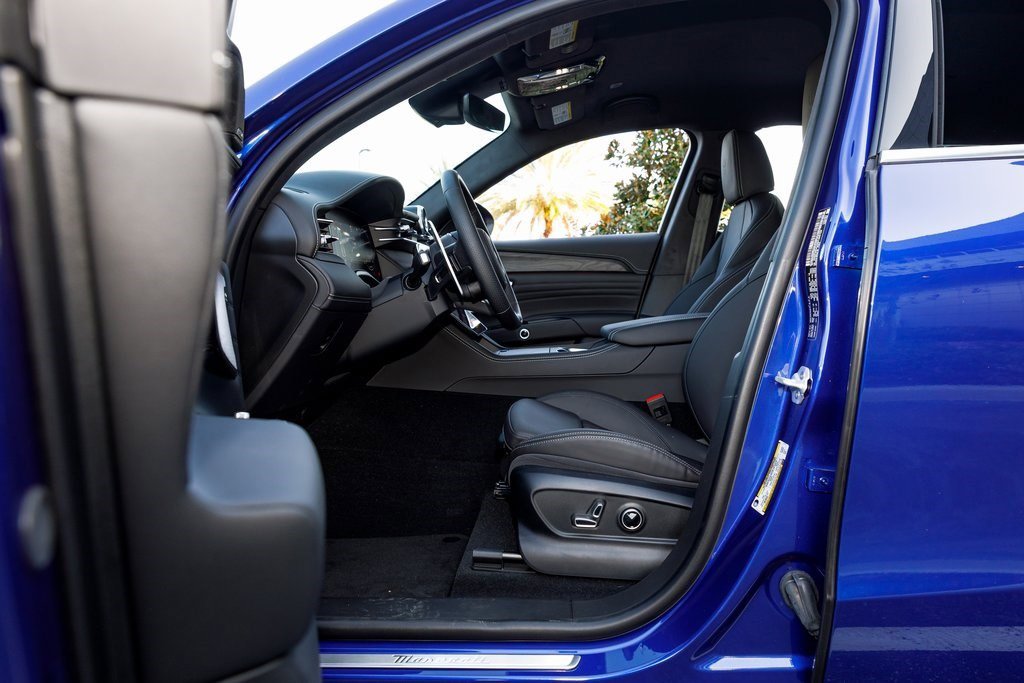 New 2025 Maserati Grecale GT image 22