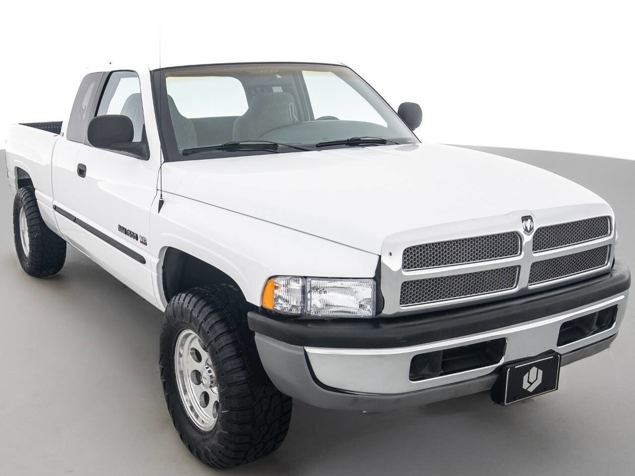 Used 2000 Dodge Ram 1500 Truck 2WD Quad Cab image 1