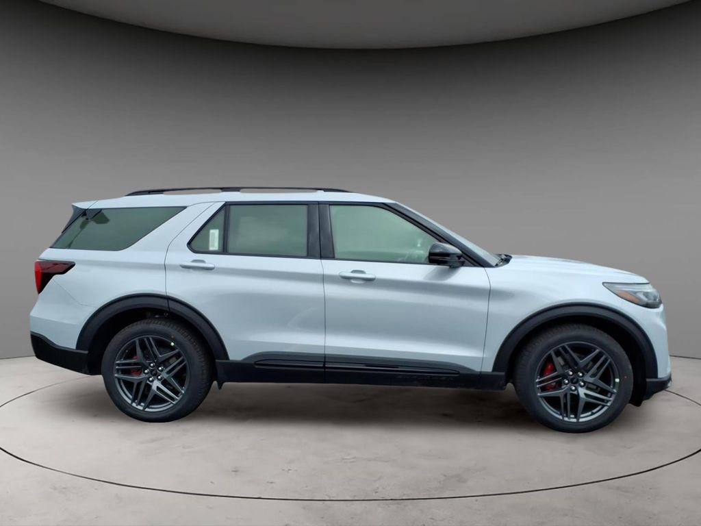 New 2026 Ford Explorer ST image 9