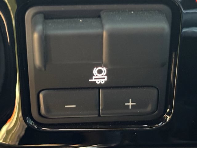 Used 2023 GMC Sierra 1500 SLT RWD image 32
