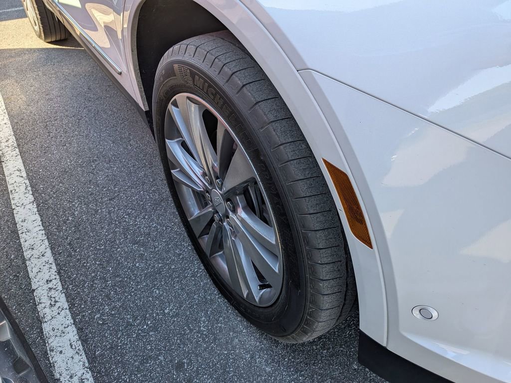 Certified 2024 Cadillac XT5 Premium Luxury w/ Technology Package FWD image 12