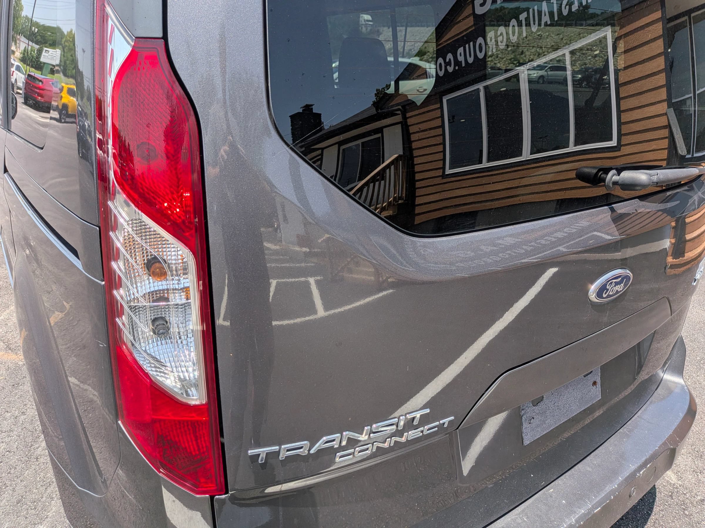 Used 2015 Ford Transit Connect XLT FWD image 13