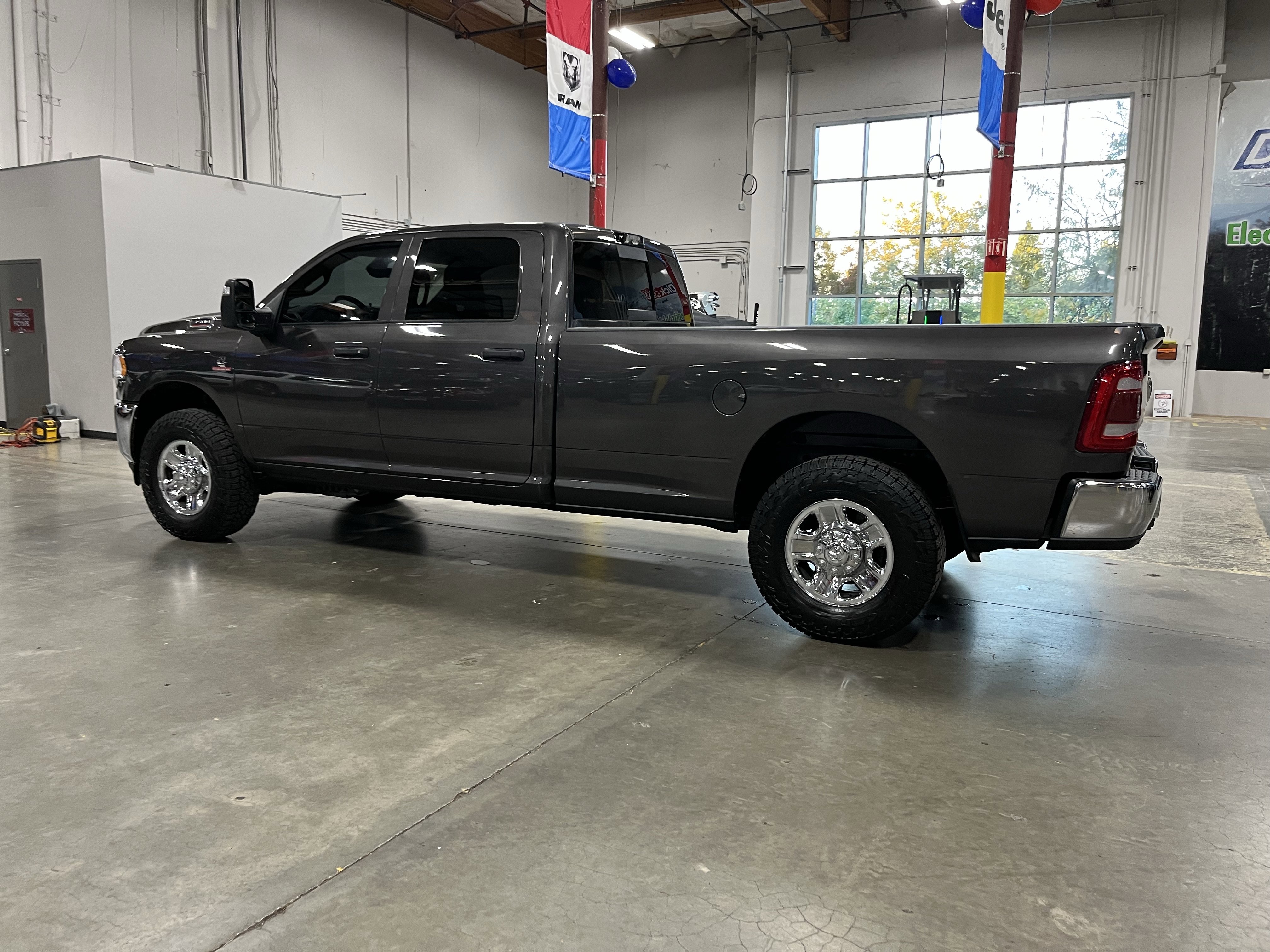 Used 2024 RAM 3500 Tradesman w/ Towing Technology Group video 3