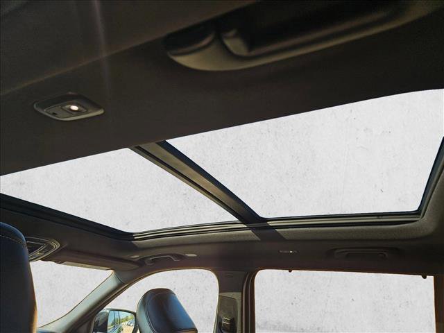 Used 2024 Jeep Grand Cherokee L Limited w/ Luxury Tech Group II image 14