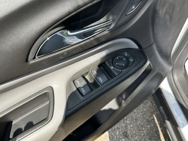 Used 2024 Chevrolet Equinox LS AWD/4WD image 17