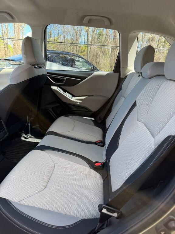 Used 2021 Subaru Forester AWD/4WD image 12
