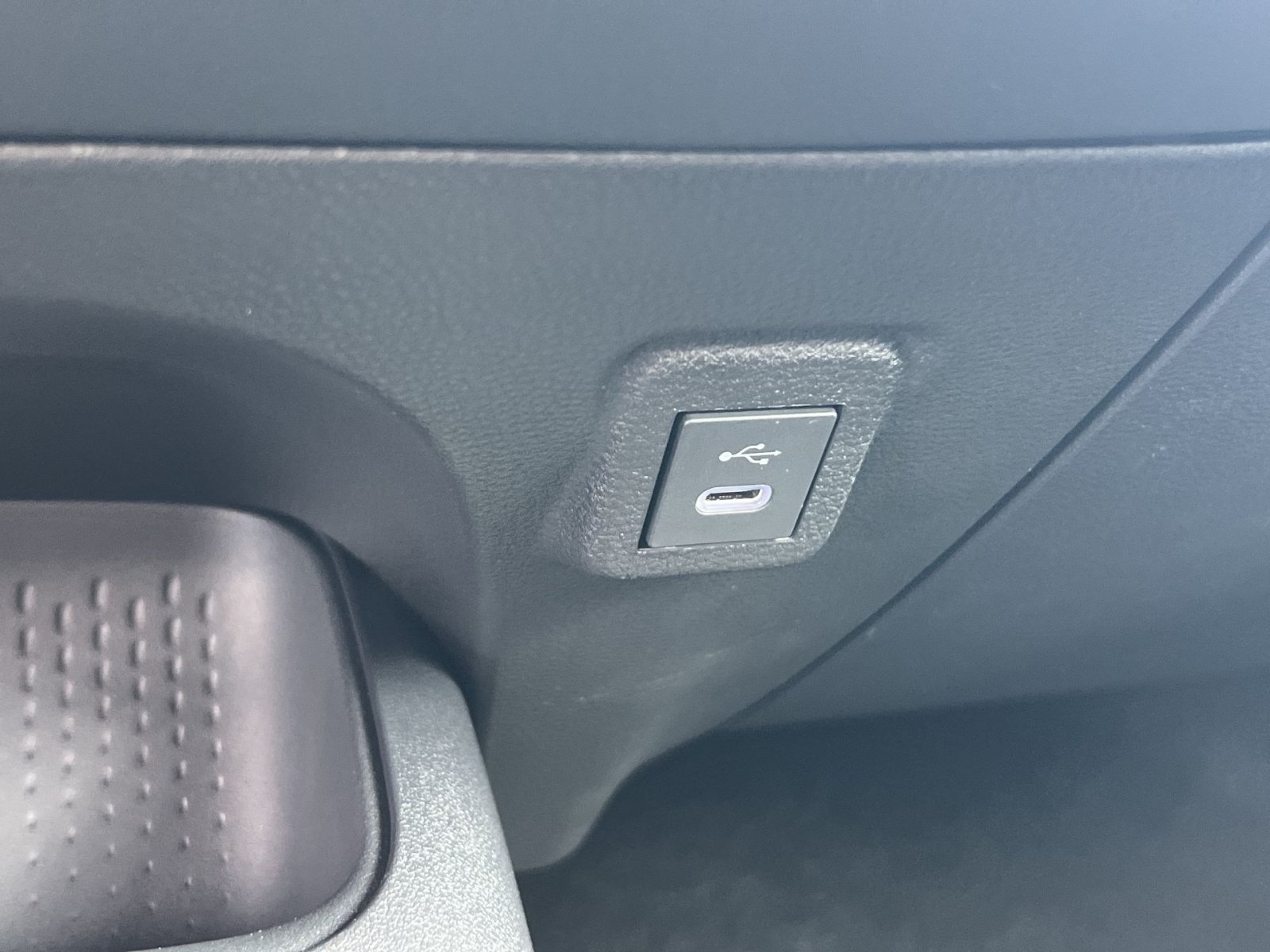 New 2027 Toyota Corolla LE FWD image 26