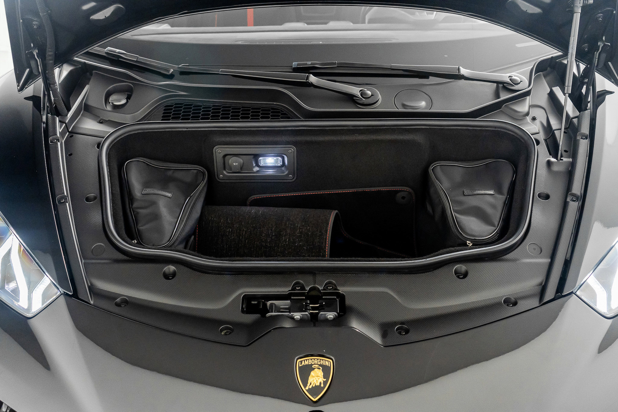 Used 2018 Lamborghini Huracan Performante image 58