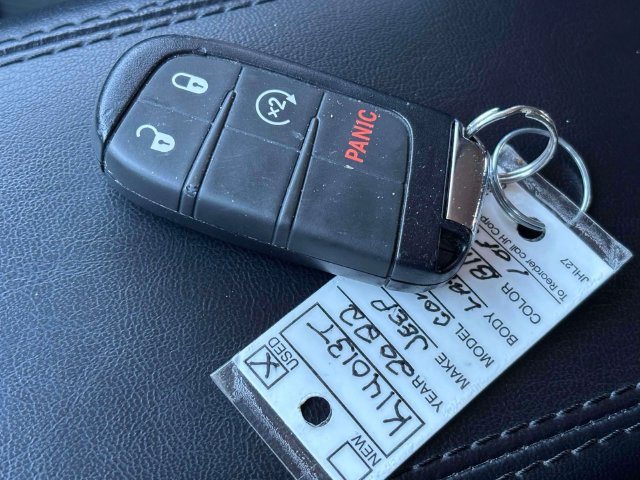 Used 2022 Jeep Compass Latitude AWD/4WD image 24