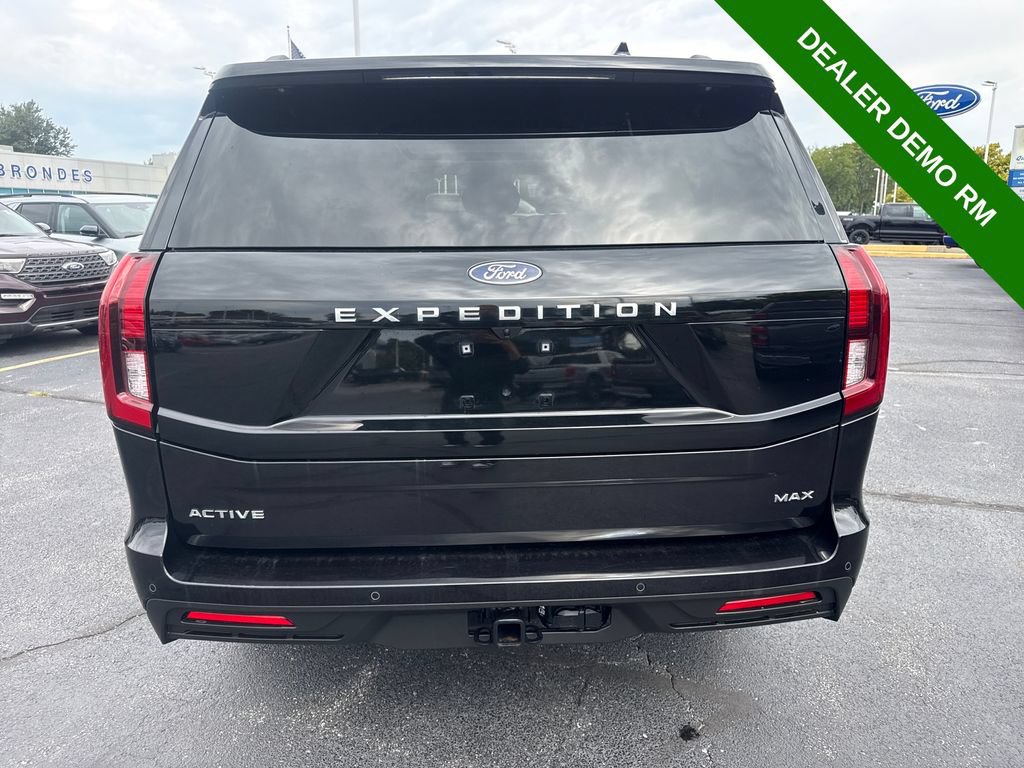 Used 2025 Ford Expedition Max Active AWD/4WD image 7