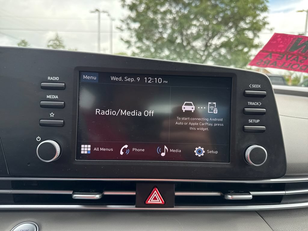 Certified 2025 Hyundai Elantra Sport FWD image 31