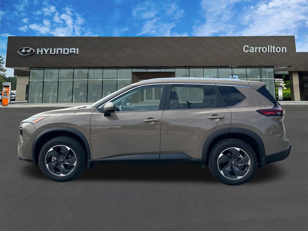 Used 2024 Nissan Rogue SV w/ SV Premium Package image 7