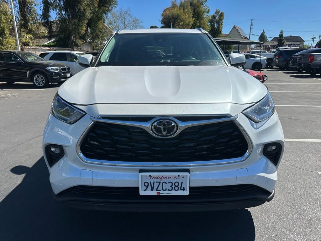 Certified 2026 Toyota Highlander Limited image 6