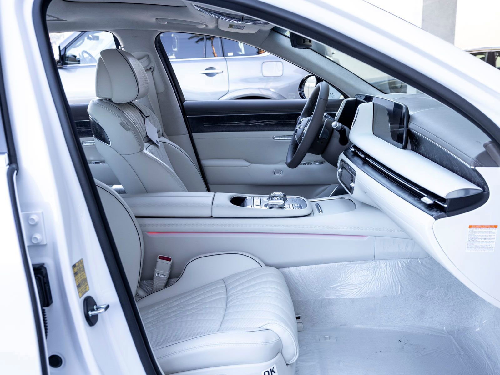 New 2026 Genesis G90 3.5T AWD/4WD image 25