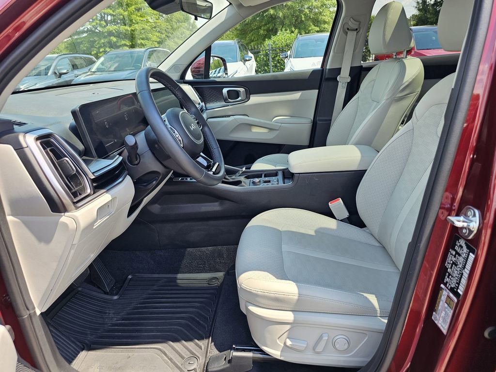 Used 2025 Kia Sorento S w/ Panoramic Sunroof Package image 18