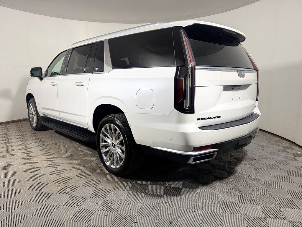 Used 2021 Cadillac Escalade ESV Premium Luxury AWD/4WD image 4