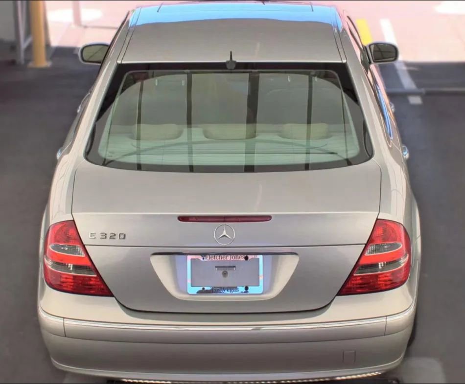 Used 2005 Mercedes-Benz E 320 Sedan w/ Sunroof Pkg image 6